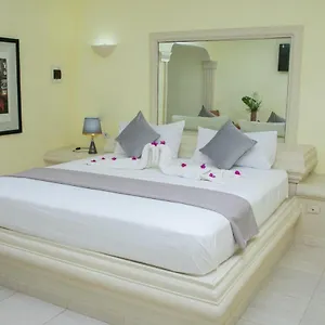 2* Hotel Castillo Real