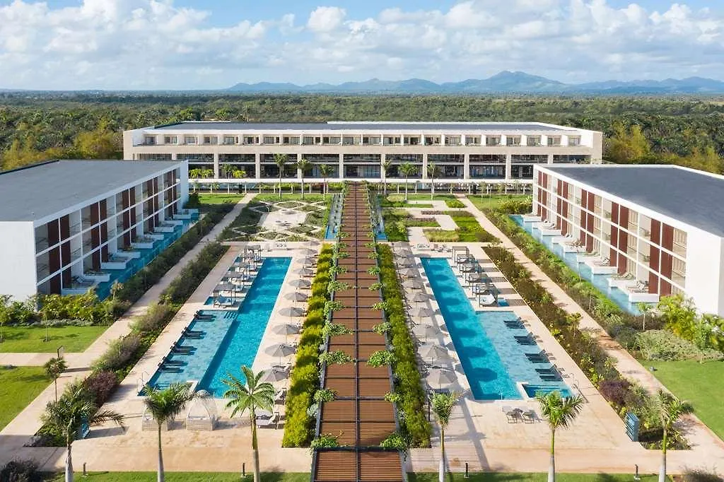 Live Aqua Beach Resort Punta Cana Hotel
